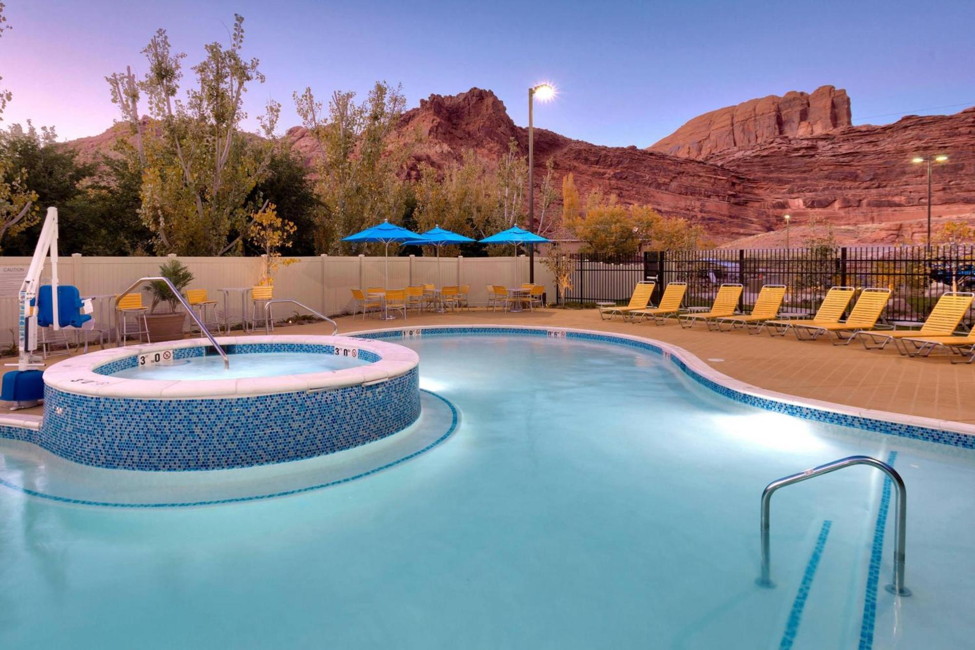 Fairfield Inn & Suites By Marriott Moab Exterior photo